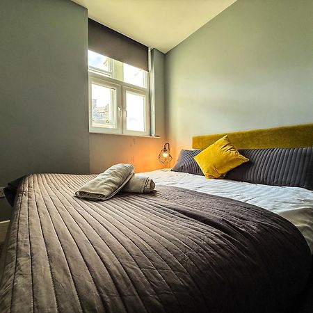 3 Bedroom Apartment In The Heart Of Newcastle - Modern - Sleeps 6 Kültér fotó
