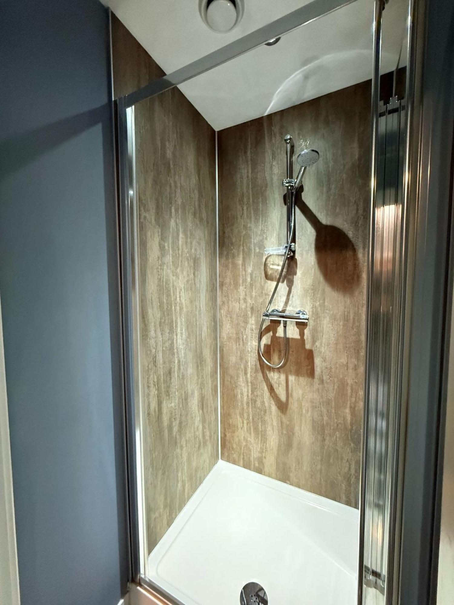 3 Bedroom Apartment In The Heart Of Newcastle - Modern - Sleeps 6 Kültér fotó